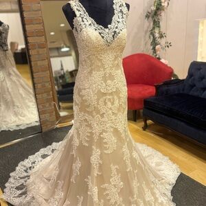 Maggie Sottero Lace Wedding Dress in Cream and White